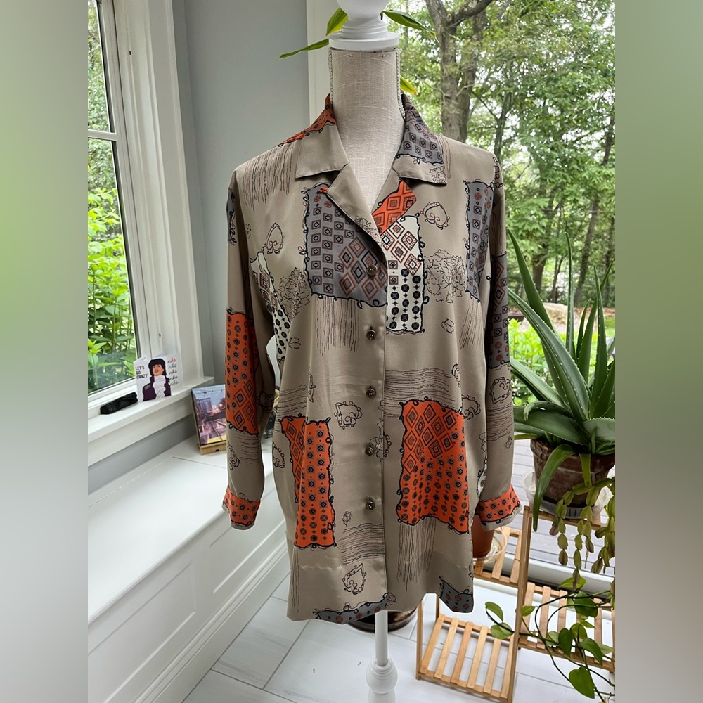 Abstract print button down blouse